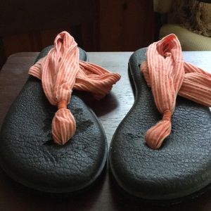 Sanyk sandals size 8
